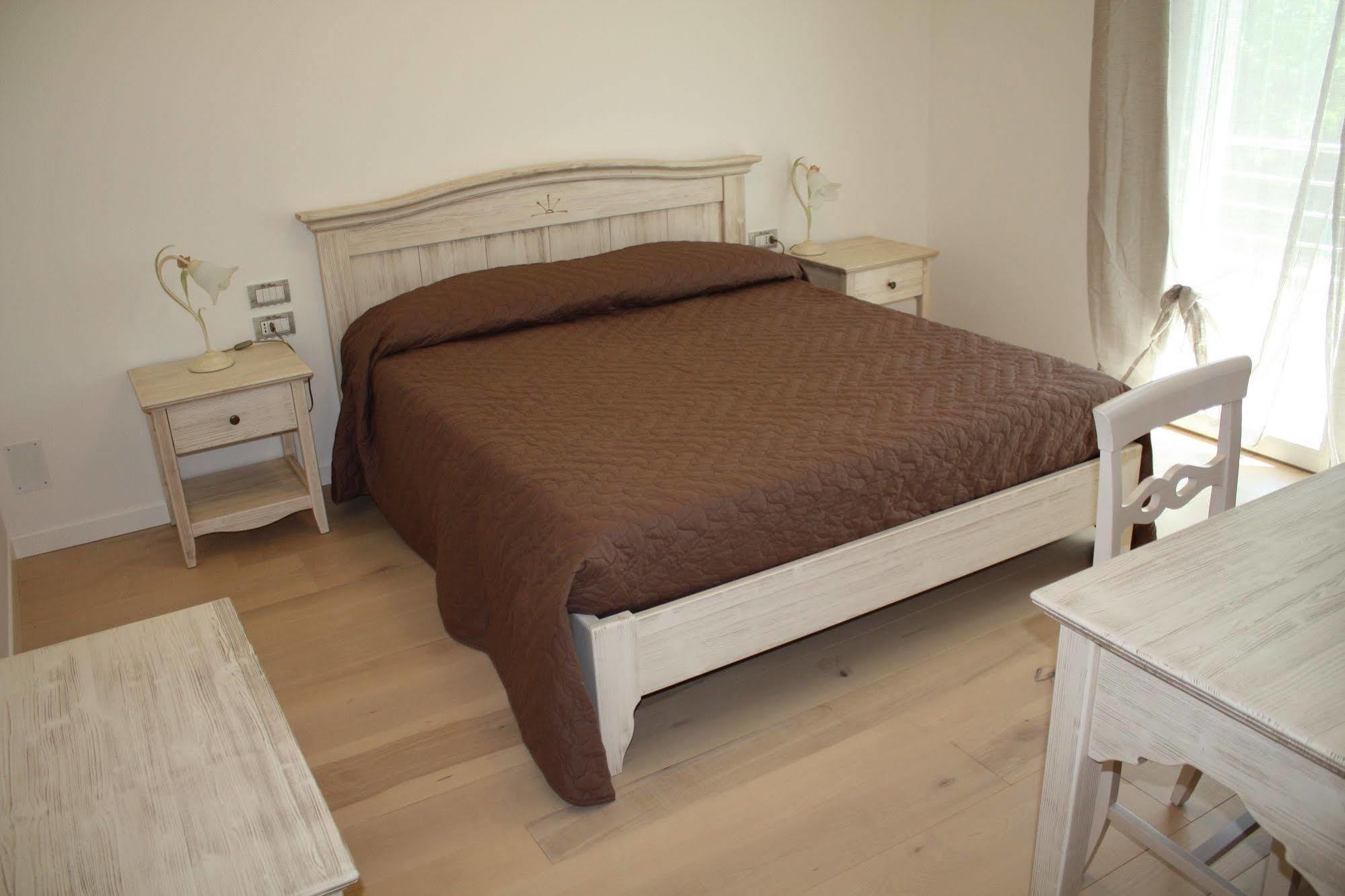 Elis' Rooms Sernaglia della Battaglia Экстерьер фото